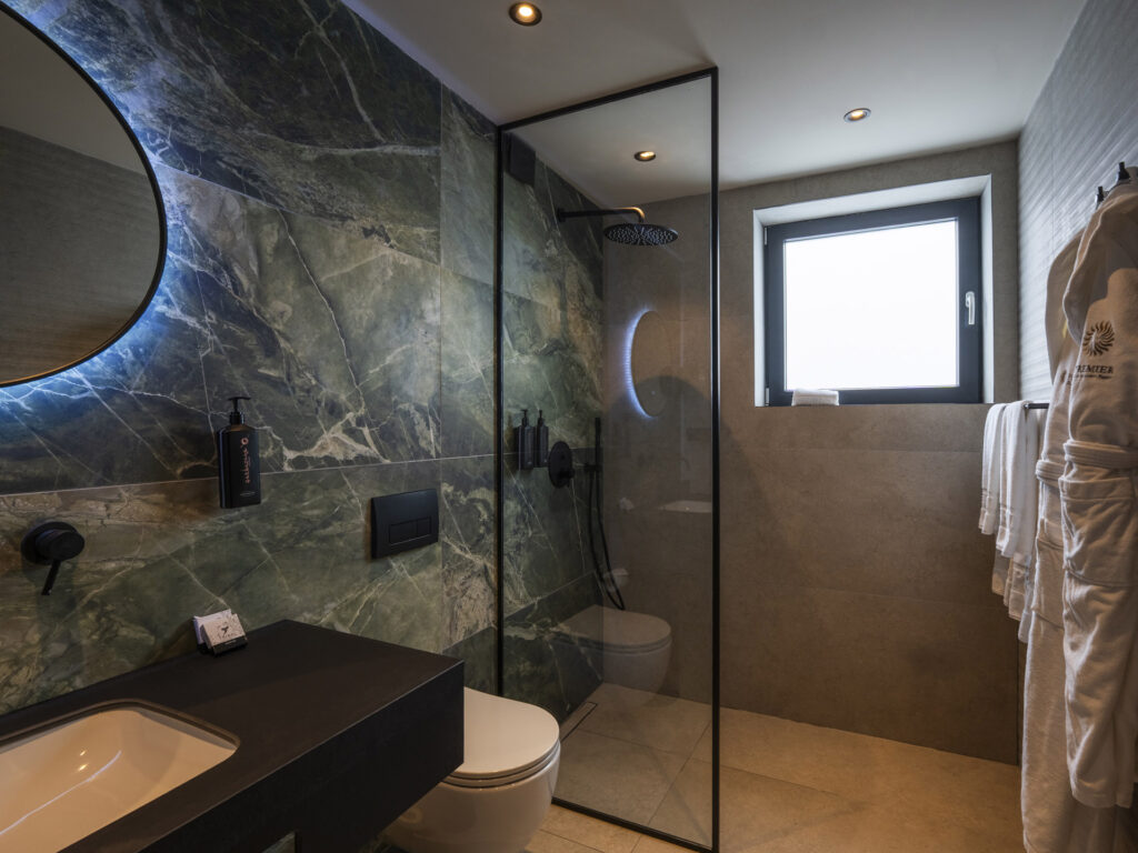 Alpine Premier Room – Mountain View at Premier Luxury Mountain Resort, Bansko