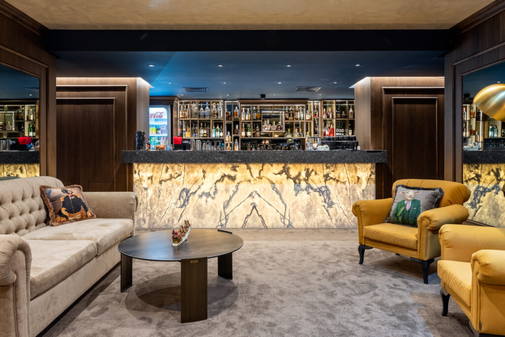 Lobby bar and lounge at Premier Luxury Mountain Resort, Bansko