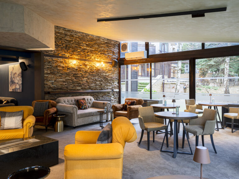 Lobby bar and lounge at Premier Luxury Mountain Resort, Bansko